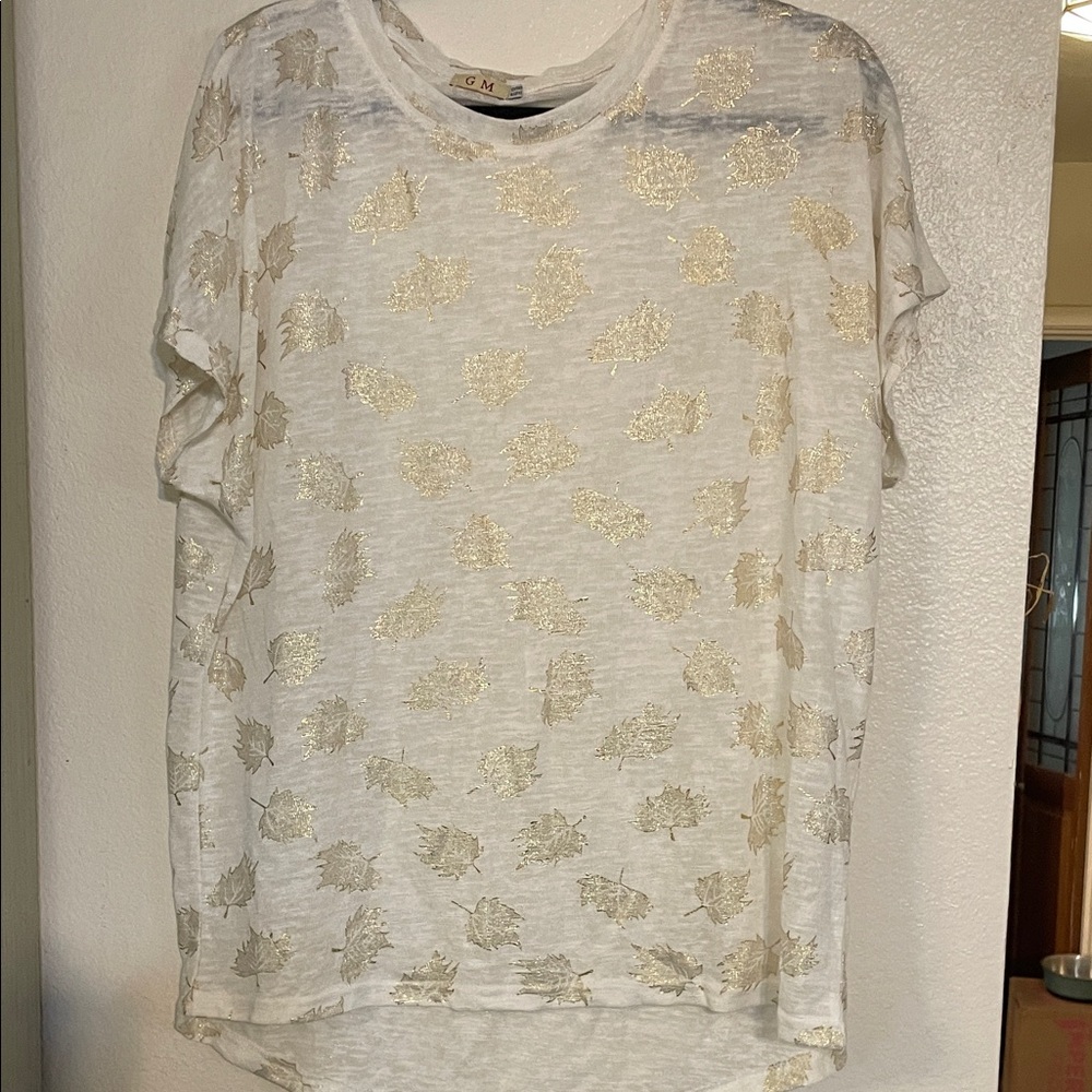 Elegant Gold Leaf Women's Short Sleeve Top